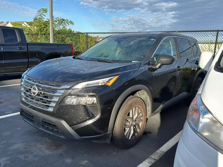 2024 Nissan Rogue S photo 1