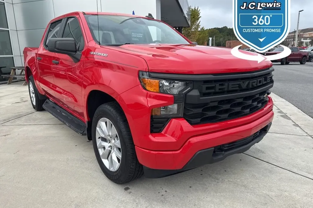 2022 Chevrolet Silverado 1500 Custom photo 1