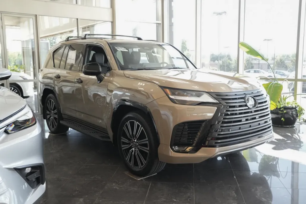 2025 Lexus LX photo 1