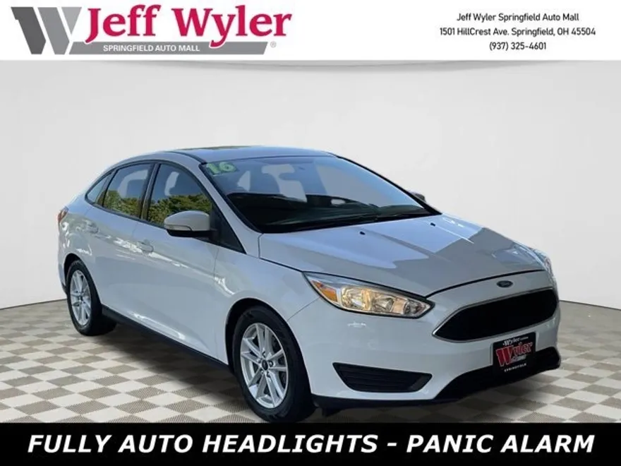 2016 Ford Focus SE photo 1