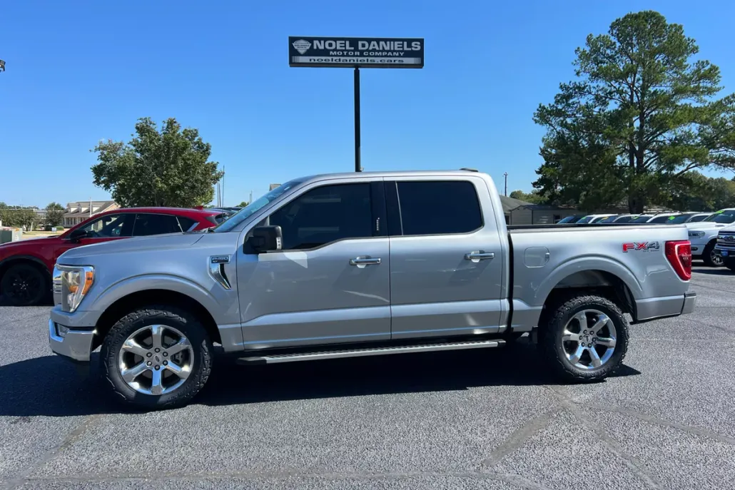 2022 Ford F-150 XLT photo 1