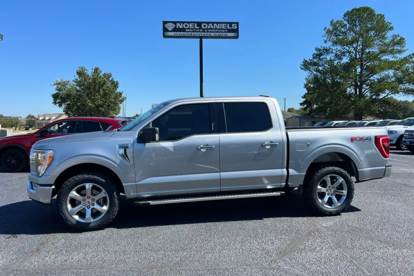 2022 Ford F-150 XLT photo 1