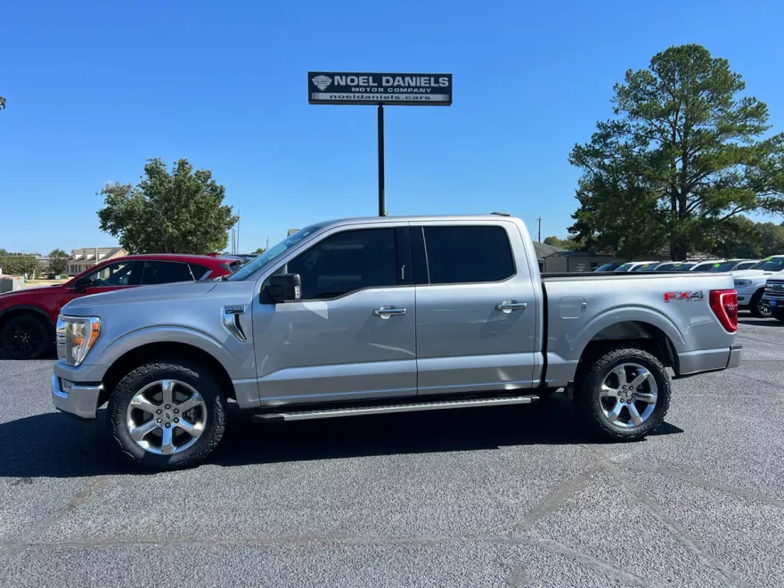 2022 Ford F-150 XLT photo 1