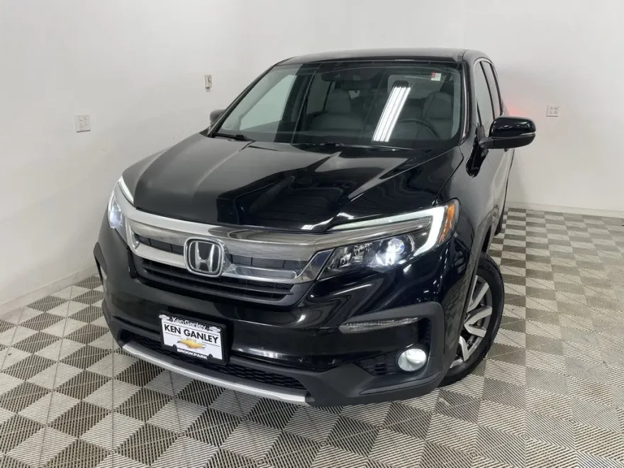 2019 Honda Pilot EX photo 1