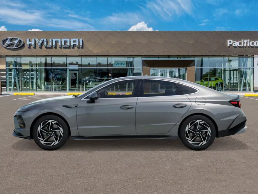 2026 Hyundai Sonata SEL Sport photo 1