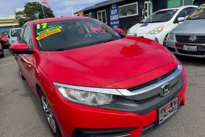 2017 Honda Civic LX photo 1
