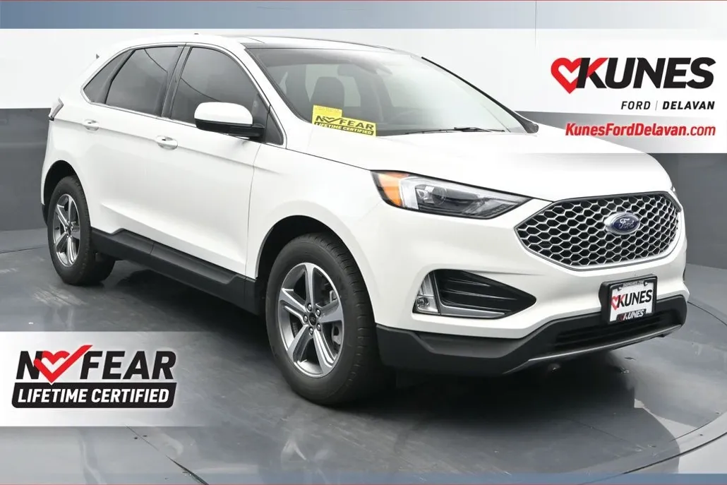 2024 Ford Edge SEL photo 1