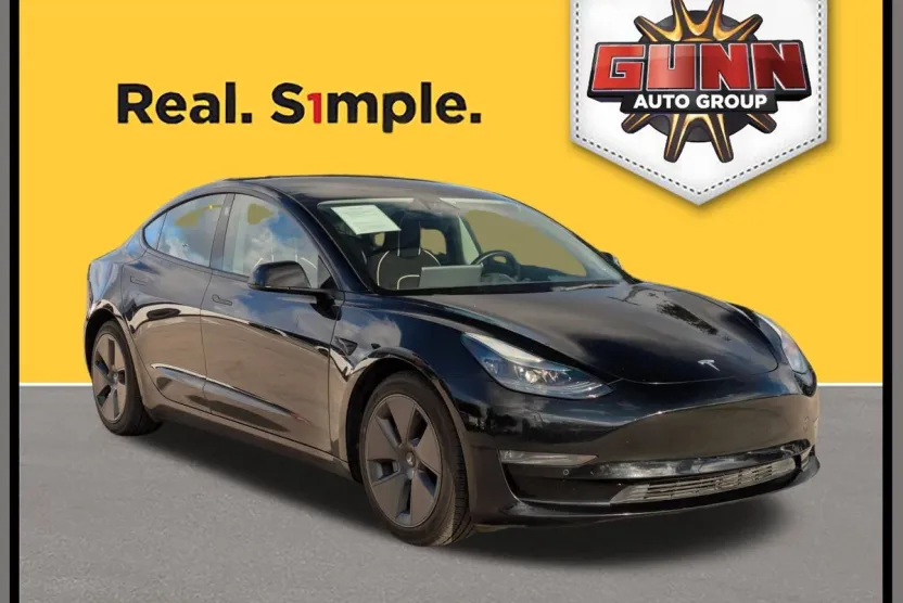 2022 Tesla Model 3 Long Range photo 1