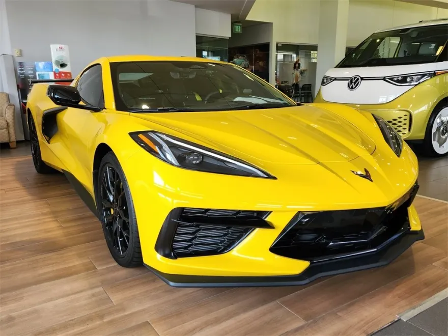 2025 Chevrolet Corvette Stingray 3LT photo 1