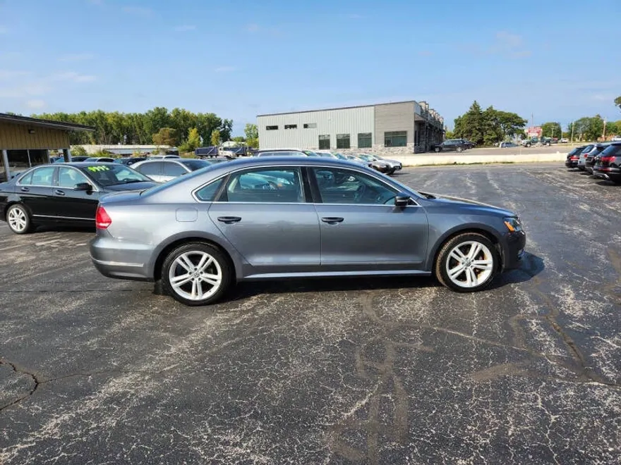 2014 Volkswagen Passat TDI SEL Premium photo 1