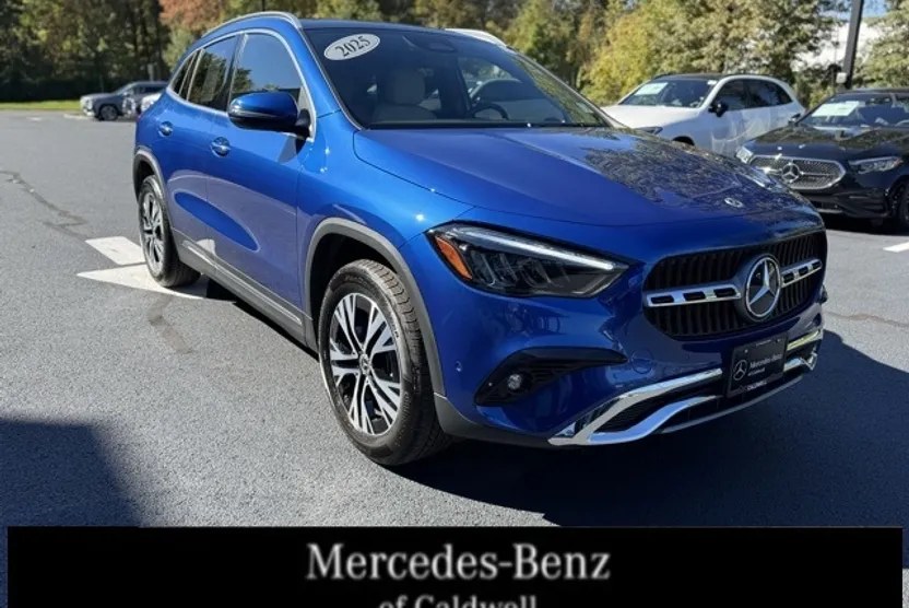 2025 Mercedes Benz GLA 250 4MATIC photo 1