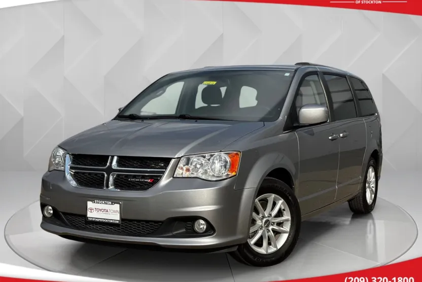 2019 Dodge Grand Caravan SXT photo 1