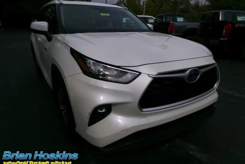 2020 Toyota Highlander Hybrid XLE photo 1