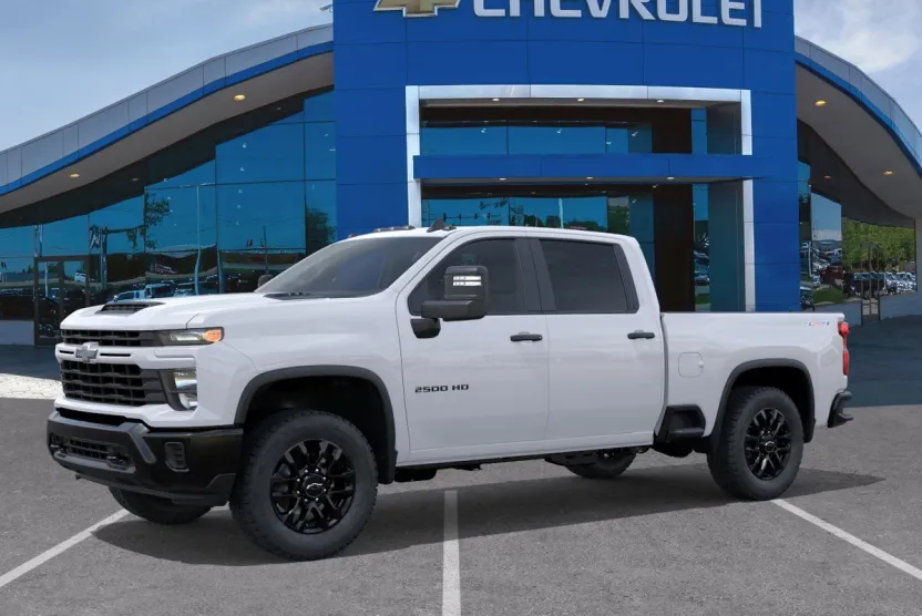 2026 Chevrolet Silverado 2500HD Custom photo 1
