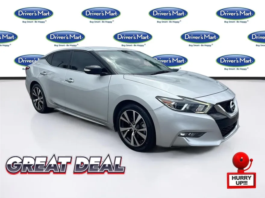 2017 Nissan Maxima SV photo 1