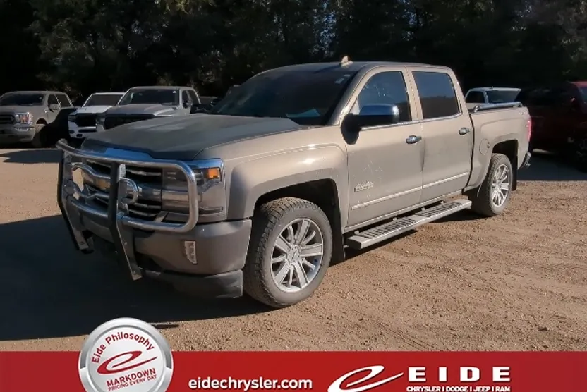 2017 Chevrolet Silverado 1500 High Country photo 1