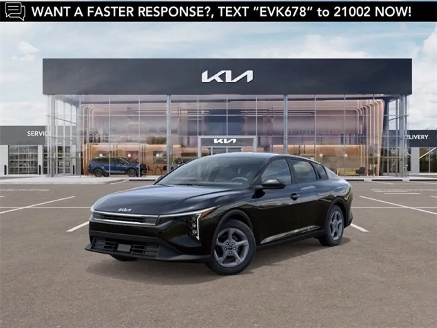 2025 Kia K4 LXS photo 1