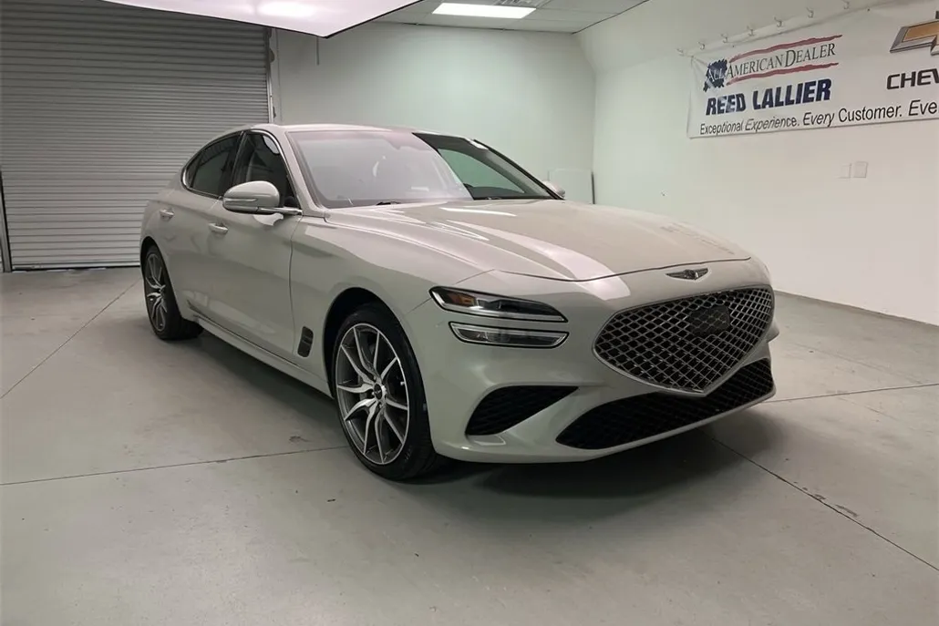 2024 Genesis G70 2.5T photo 1