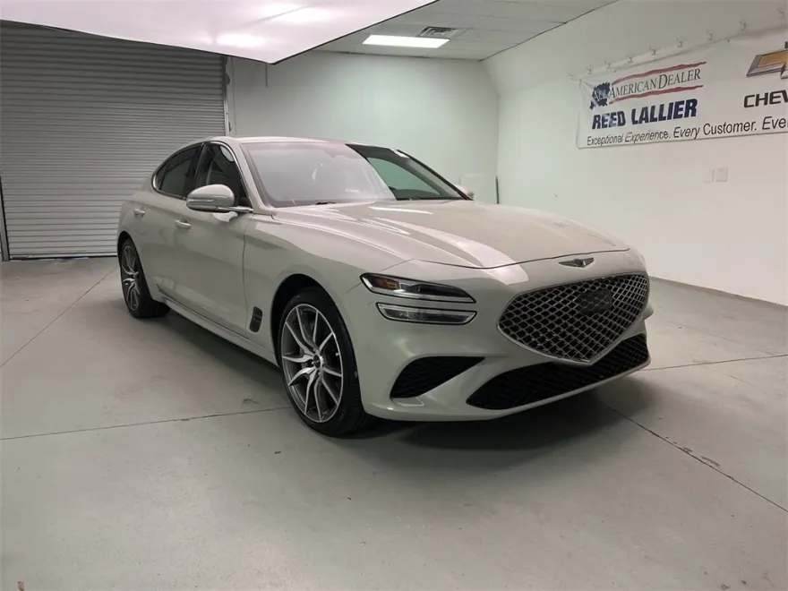 2024 Genesis G70 2.5T photo 1