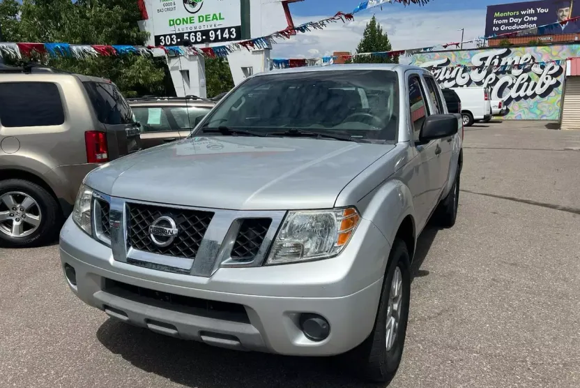 2016 Nissan Frontier SV photo 1