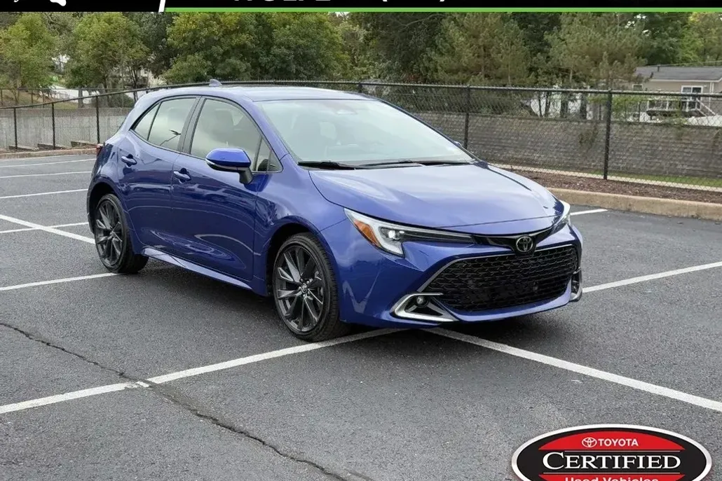 2025 Toyota Corolla XSE photo 1