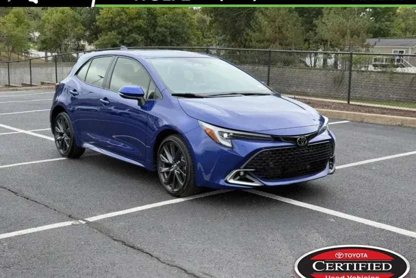 2025 Toyota Corolla XSE photo 1