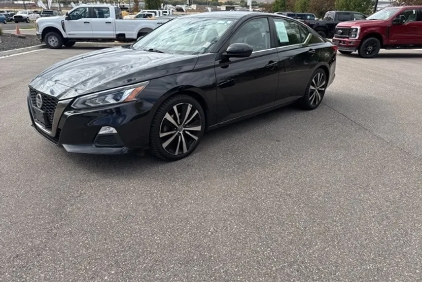 2019 Nissan Altima 2.5 SR photo 1