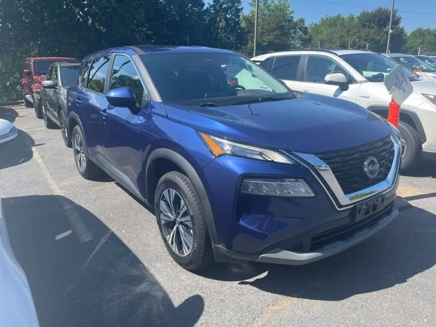 2023 Nissan Rogue SV photo 1