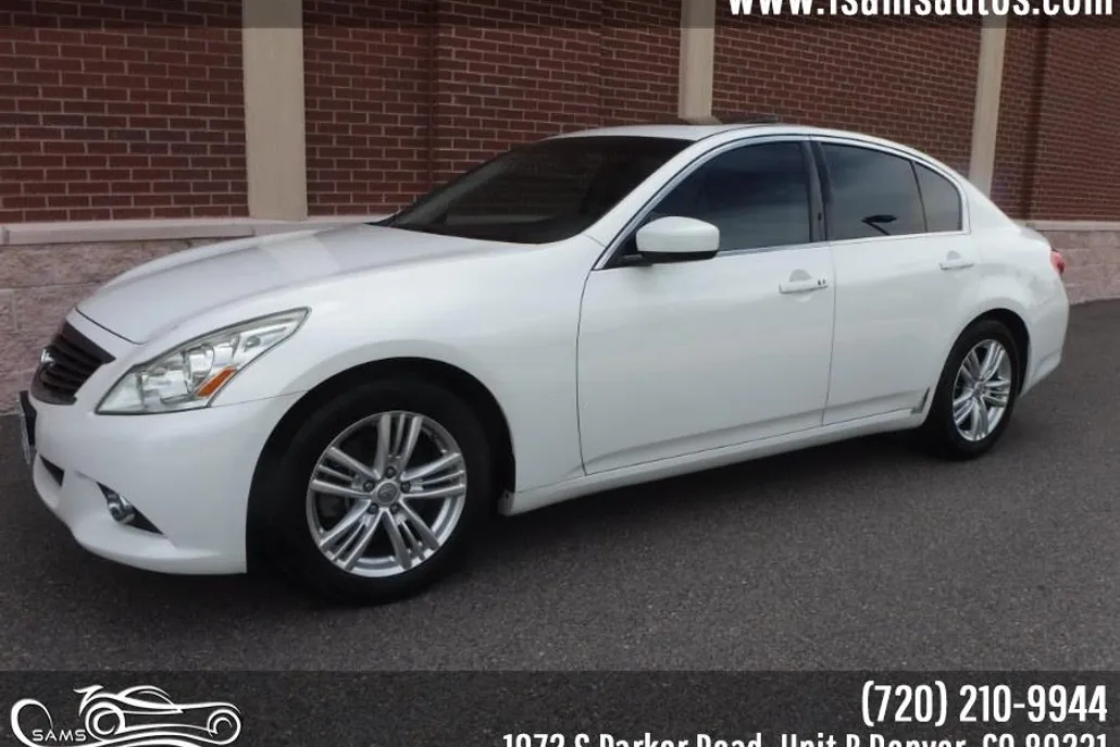 2012 Infiniti G37 Journey photo 1
