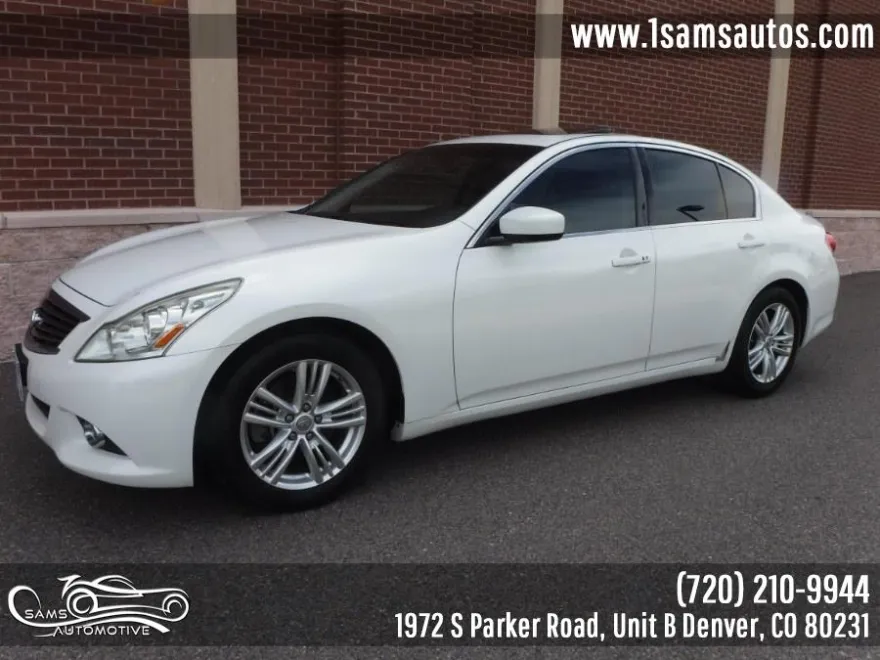 2012 Infiniti G37 Journey photo 1