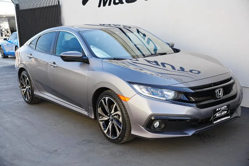 2021 Honda Civic Sport photo 1