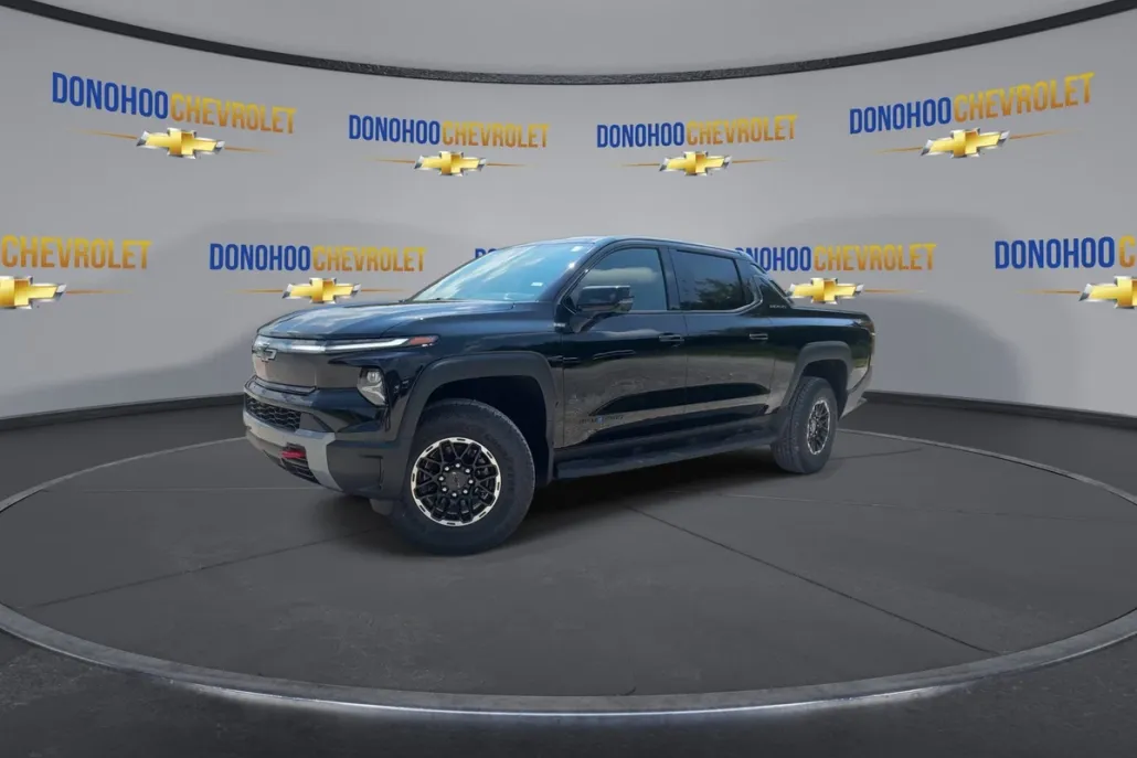 2026 Chevrolet Silverado EV Trail Boss photo 1