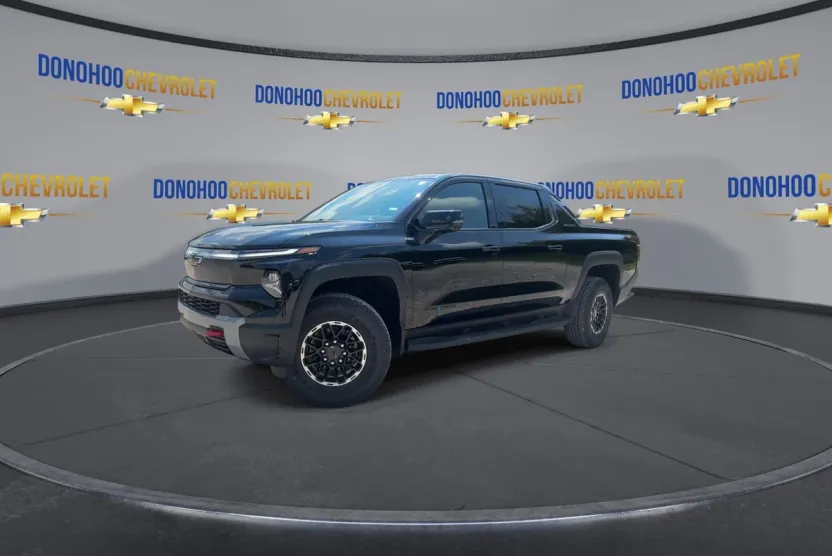 2026 Chevrolet Silverado EV Trail Boss photo 1