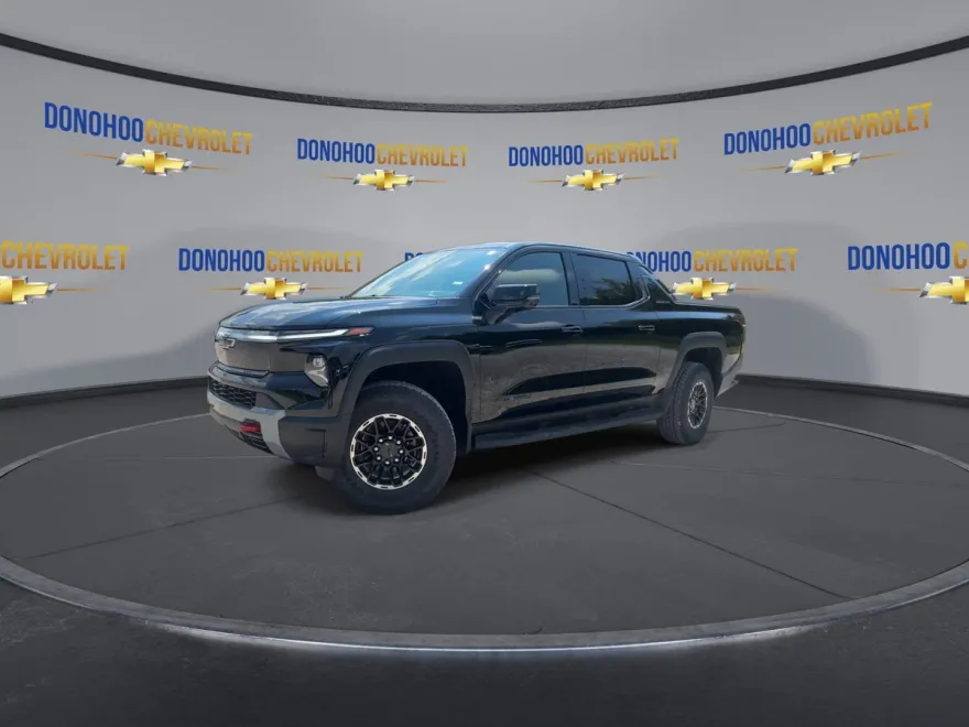 2026 Chevrolet Silverado EV Trail Boss photo 1