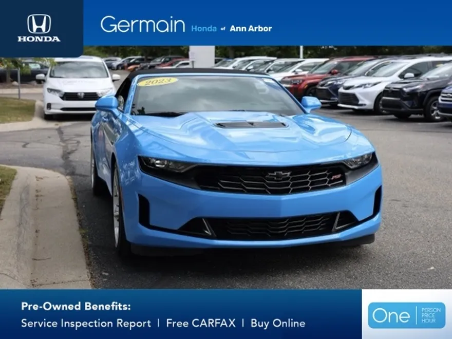 2023 Chevrolet Camaro LT1 photo 1