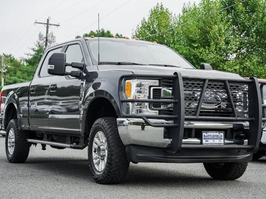 2017 Ford F-250 XL photo 1