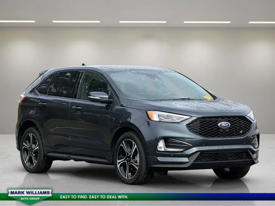 2024 Ford Edge ST photo 1