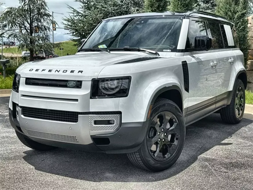 2025 Land Rover Defender 110 S photo 1
