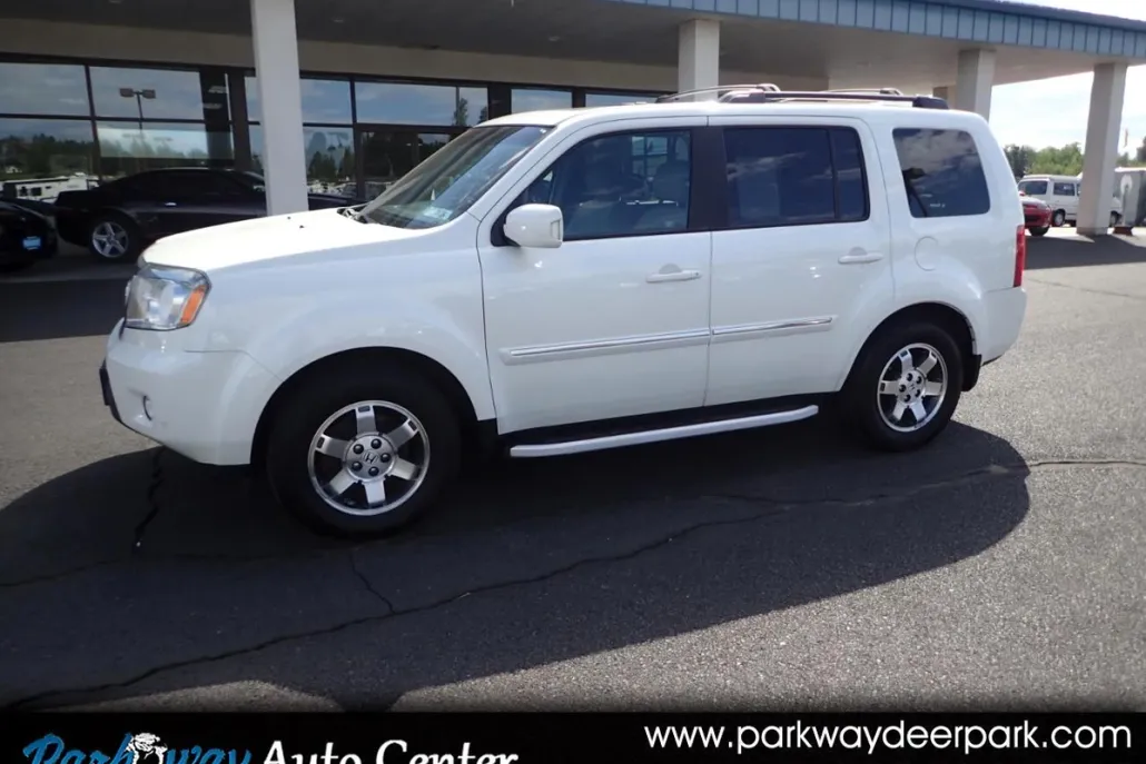 2011 Honda Pilot Touring photo 1