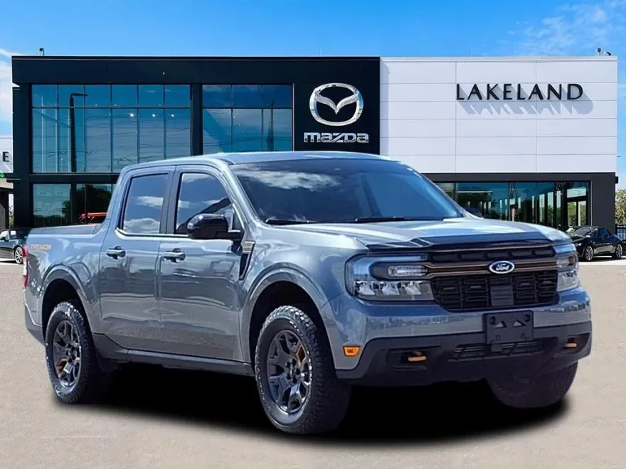 2024 Ford Maverick Lariat photo 1