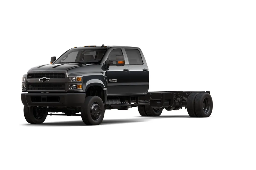 2024 Chevrolet Silverado 6500HD LT photo 1