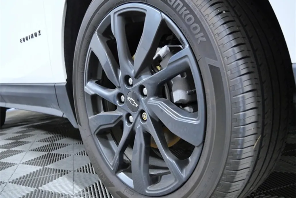 2022 Chevrolet Equinox RS photo 1