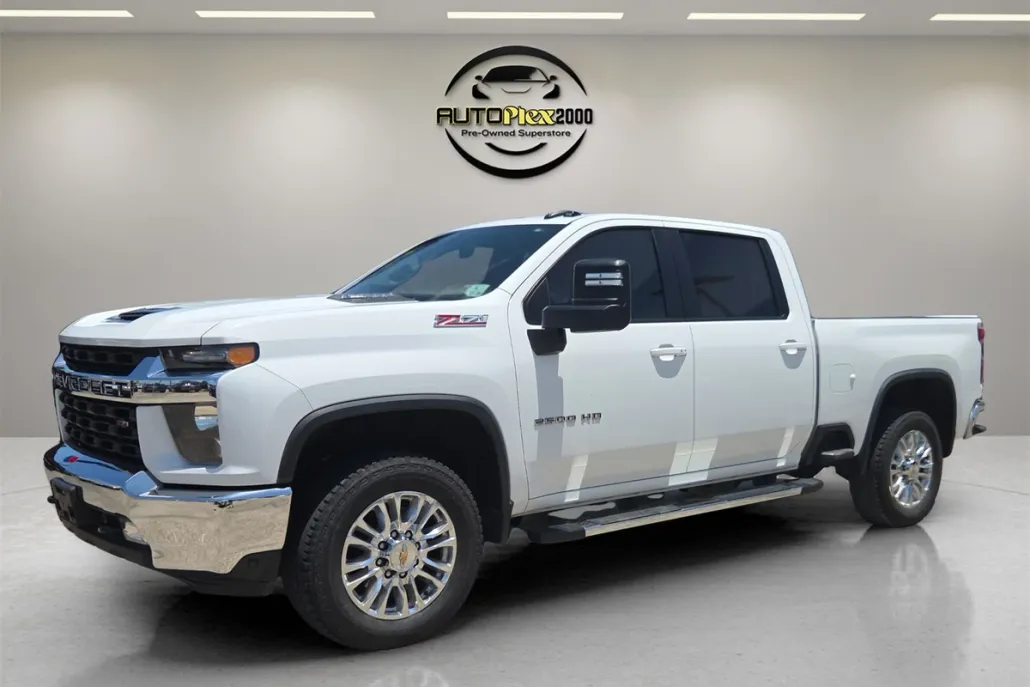 2022 Chevrolet Silverado 2500HD LT photo 1