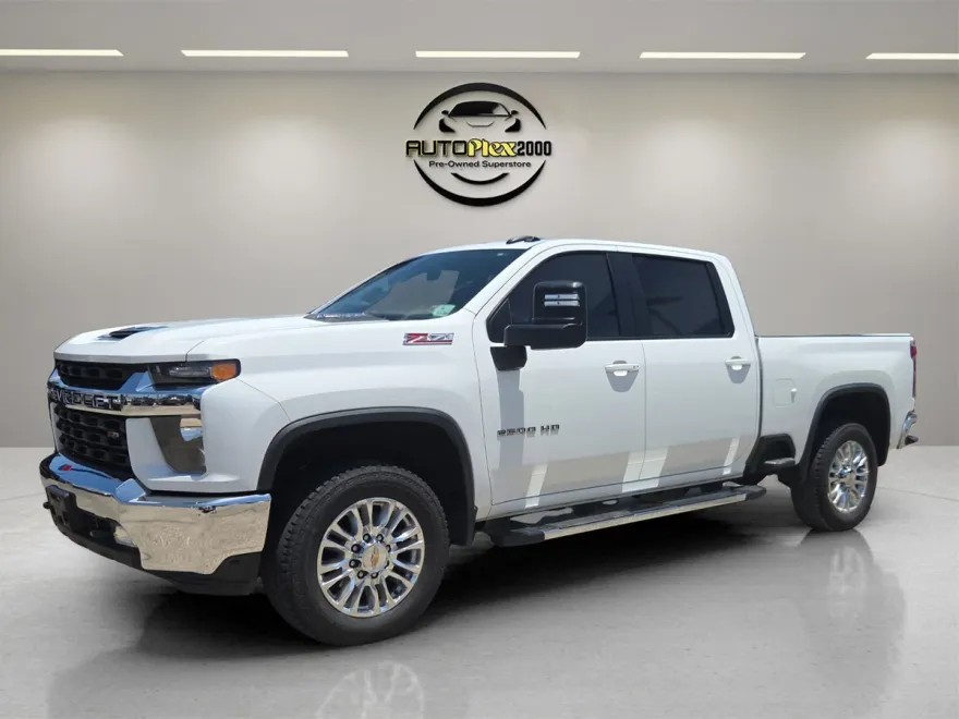 2022 Chevrolet Silverado 2500HD LT photo 1