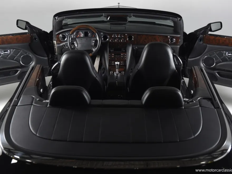 2010 Bentley Azure Base photo 23