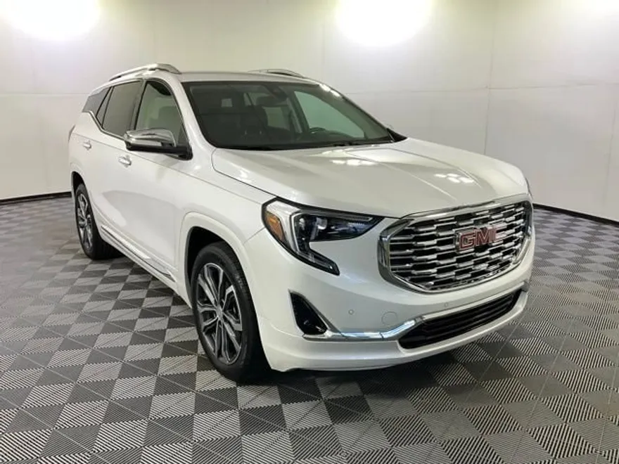 2020 Gmc Terrain Denali photo 1
