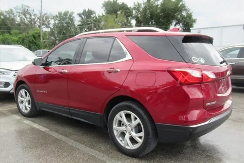 2021 Chevrolet Equinox Premier photo 1