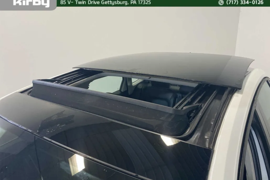 2021 Volkswagen Jetta R-Line photo 1