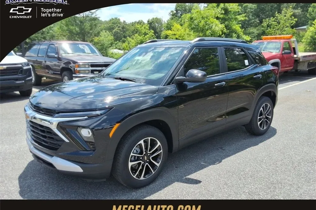 2026 Chevrolet Trailblazer LT photo 1