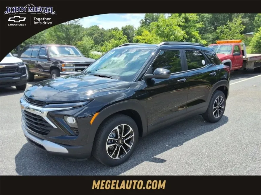 2026 Chevrolet Trailblazer LT photo 1